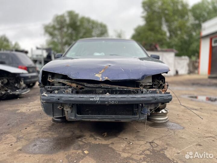 В разборе Volkswagen Bora 1999 2.0 APK МКПП