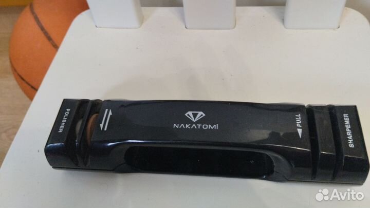Механическая точилка для ножей Nakatomi