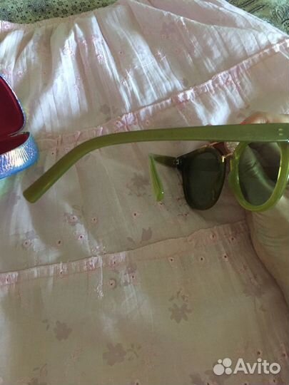 Солнечные стильные очки