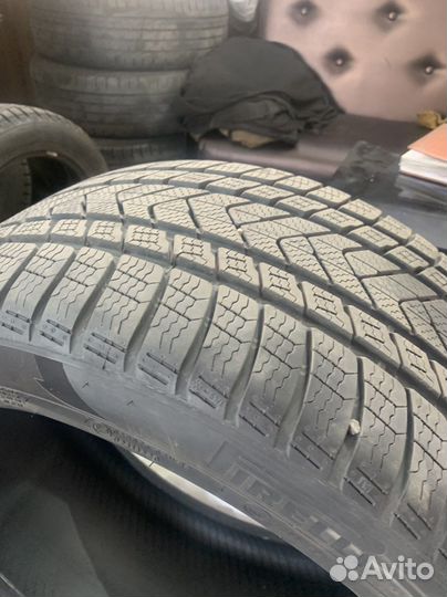 Pirelli Scorpion Winter 315/35 R21