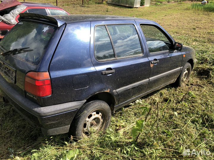 Volkswagen golf 3 1,8 моновпрыск
