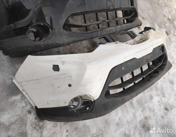 Бампер передний Nissan Qashqai J11 белый чёрный