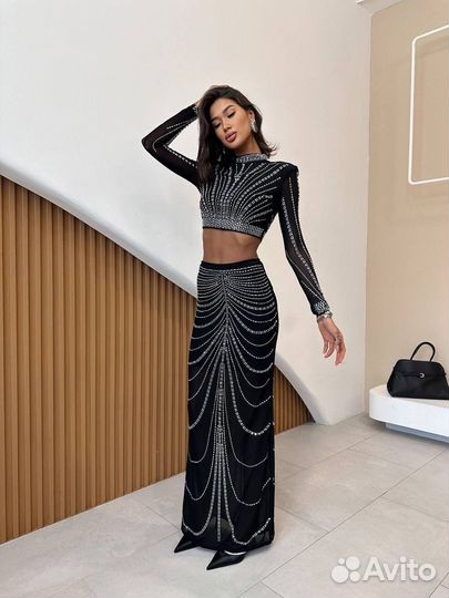 Еффектный костюм Alaia