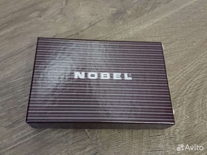 Визитница Nobel