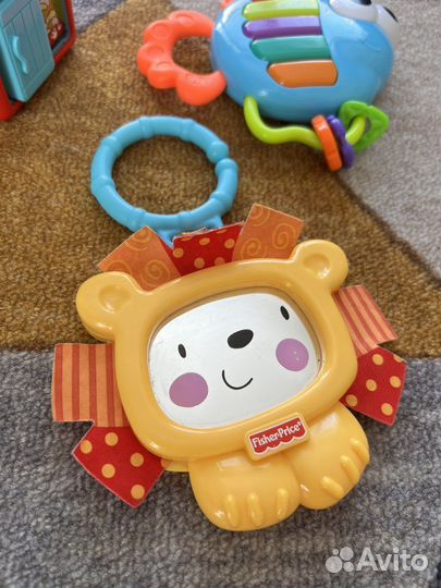 Развивающие игрушки для малышей