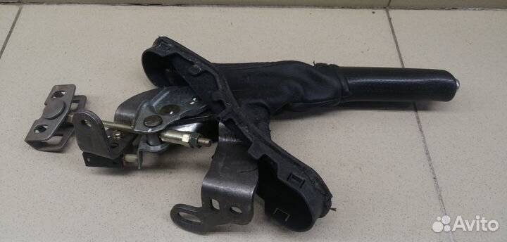 Рычаг стояночного тормоза V5 2013