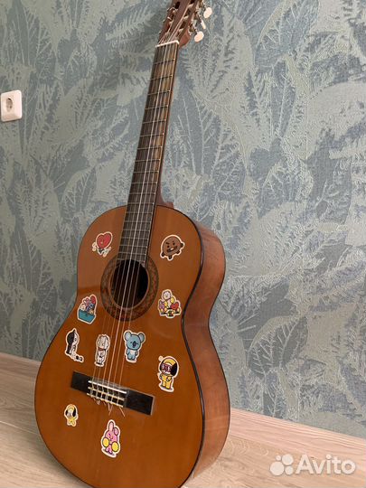 Классическая гитара yamaha c40