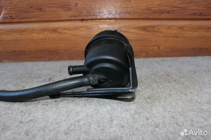 Бачок гур Jaguar XJ6 X300 95г