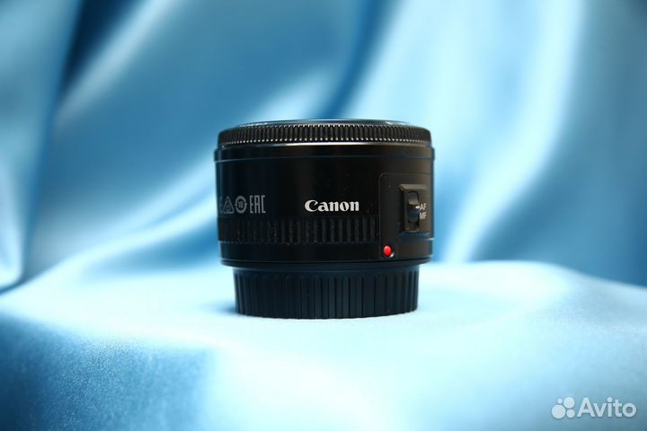 Canon EF 50mm f/1.8 II в хорошем состоянии