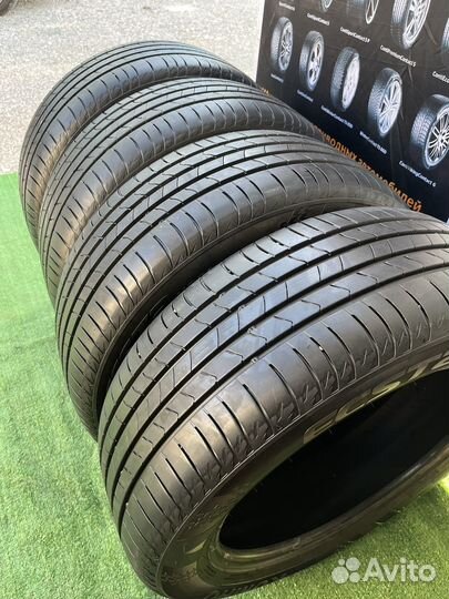 Kumho Ecsta PS71 215/55 R17