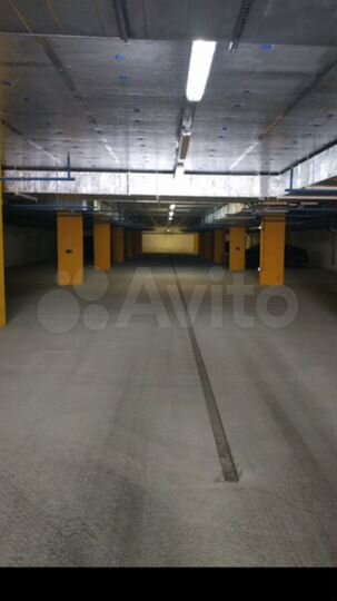 Машиноместо, 18 м²