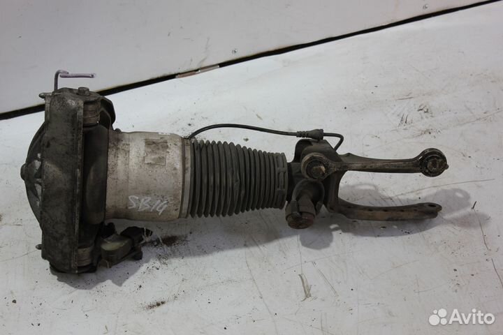 Амортизатор передний левый Audi Q7 4L Ауди ку7