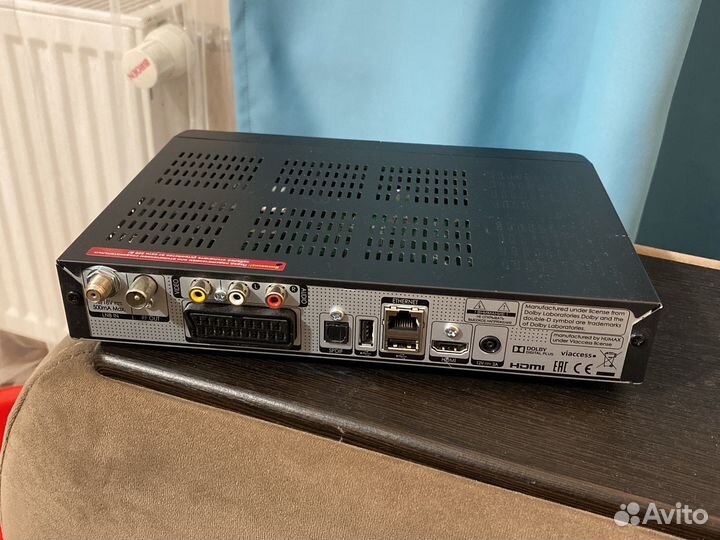 Спутниковый терминал mpeg-4 HD humax vahd-3100S