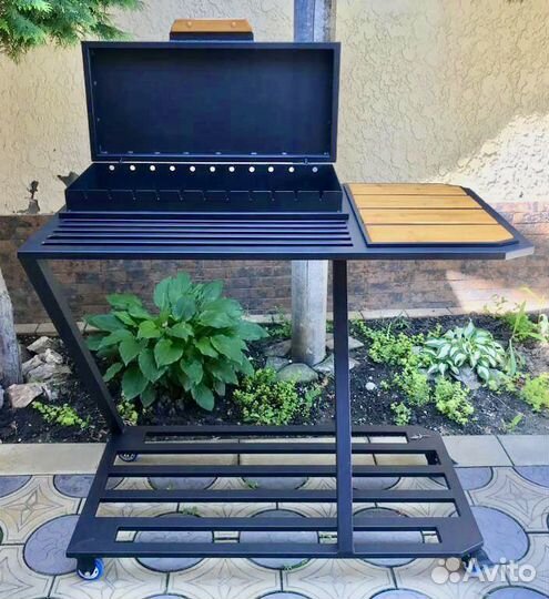Мангал с откидной крышкой