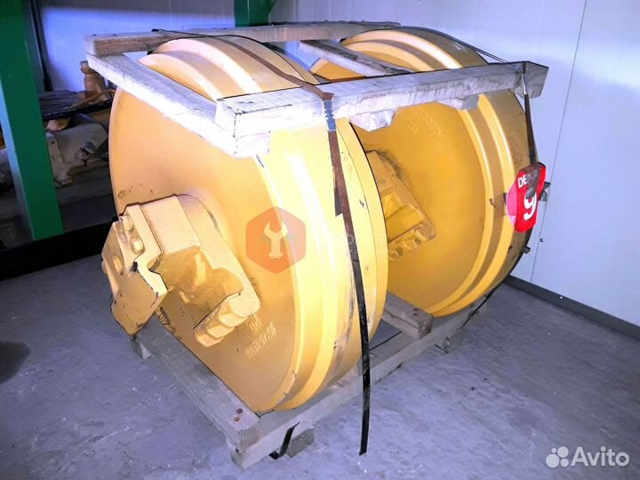 Колесо направляющее Volvo EC300E 14589914