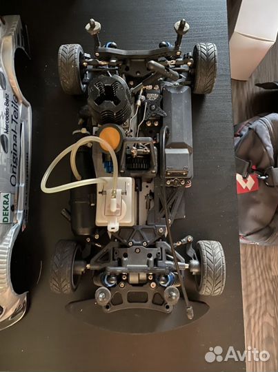 Машина на радиоуправлении с двс. Mercedes AMG DeAg