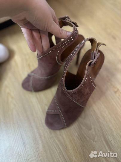 Пудровын босоножки 39