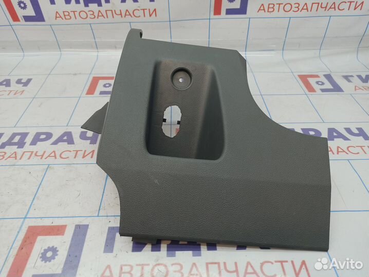 Накладка под торпедо левая Ford Focus 2 1493166