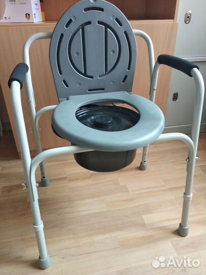 Санитарное кресло туалет