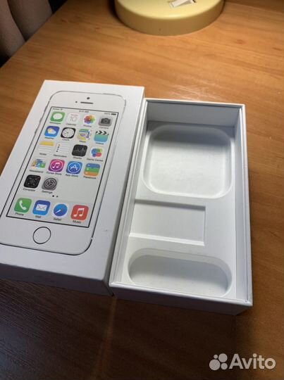 Коробка от iPhone 5s серебро 16