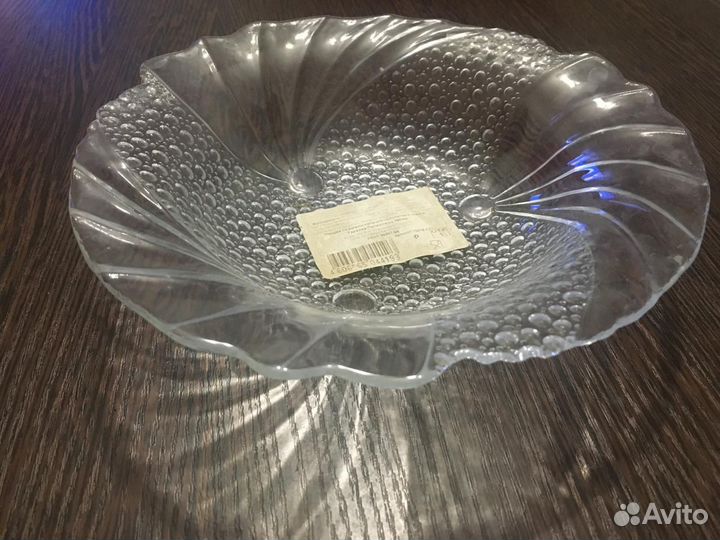 Новые стеклянные салатницы тарелки одной серии