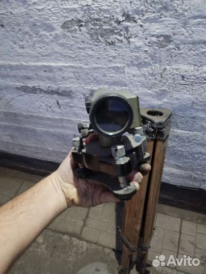 Нивелир 1945 г