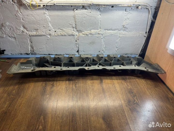 Пыльник переднего бампера передний Nissan Tiida