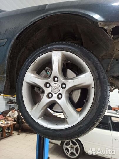 Диски toyota I-RV R17 5*114.3 7jj с резиной