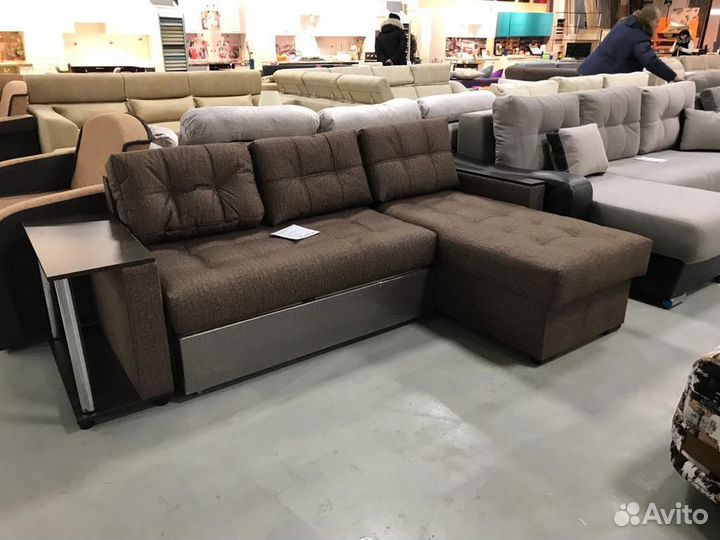 Угловой диван кровать