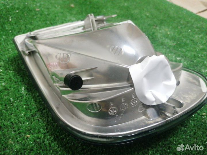 Указатель поворота передний левый Caravelle