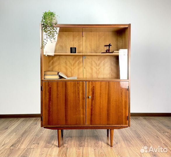 Редкий винтажный книжный шкаф-стеллаж mid century