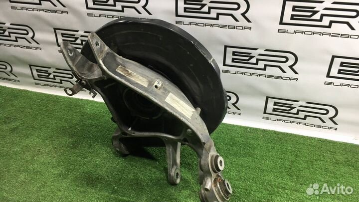 Цапфа задняя правая Range Rover L405