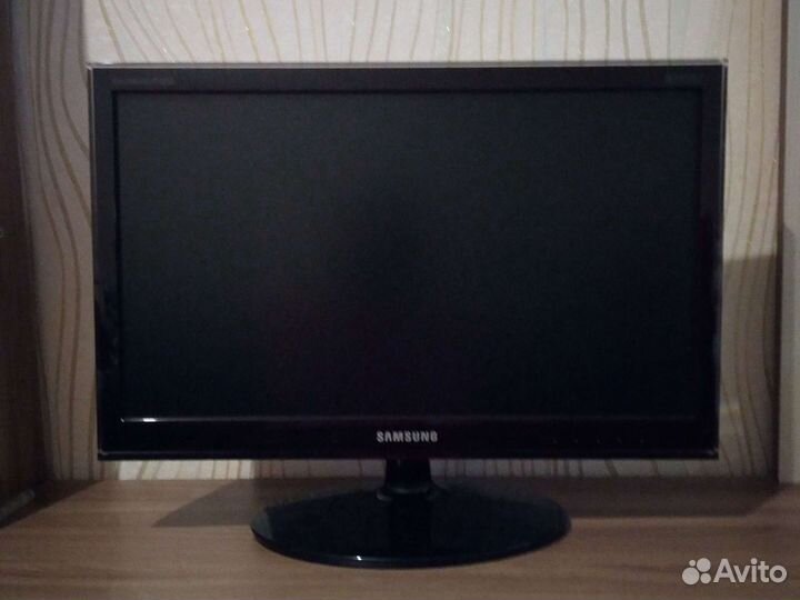 Монитор Samsung