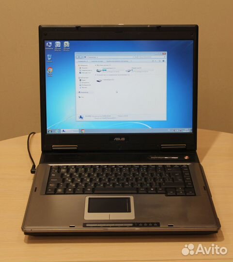Ноутбук asus