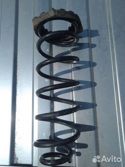 Пружина задняя Тойота королла 120 седан