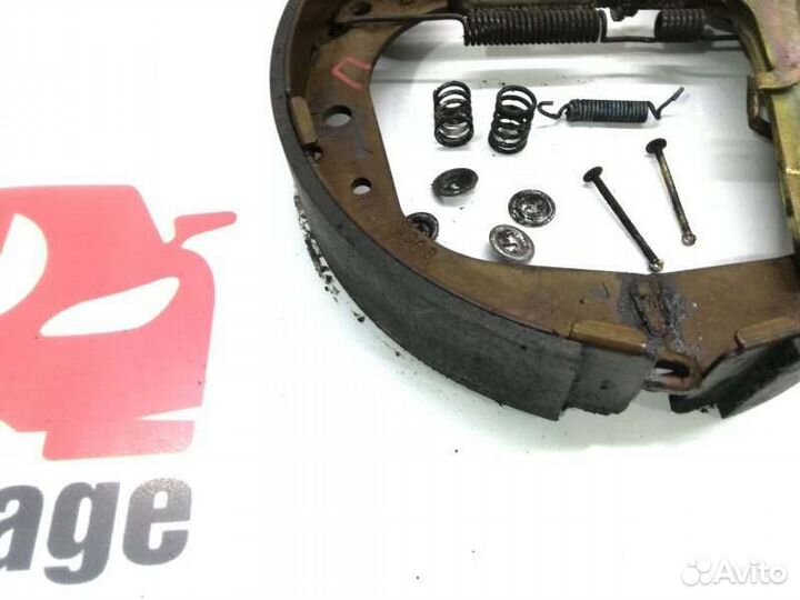 Механизм стояночного тормоза Toyota Tundra UCK40