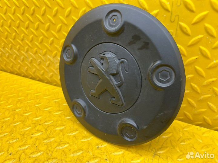 Колпак колеса Peugeot Traveller RHH(DW10cted4)