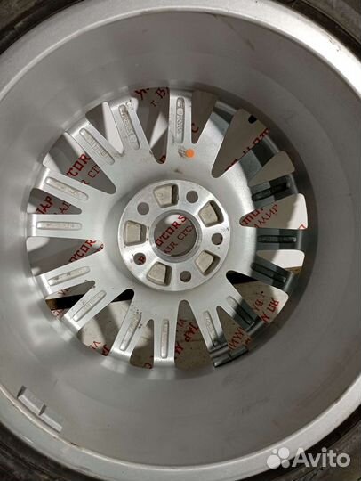 Комплект колеса Ауди 225/50/17