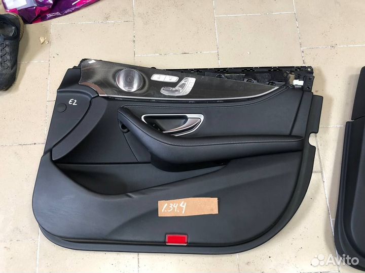 Дверная карта передняя правая Mercedes e w213 RHD