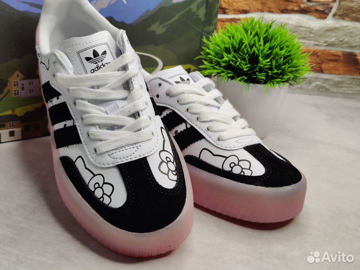 Кроссовки женские Adidas Samba Hello Kitty