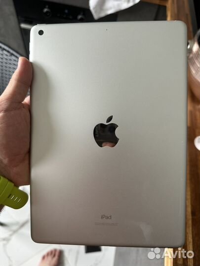 Планшет apple iPad 7
