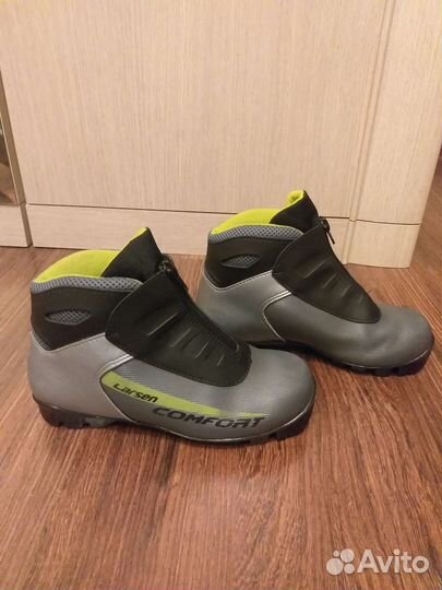 Лыжи беговые (полупластик) с ботинками р.36