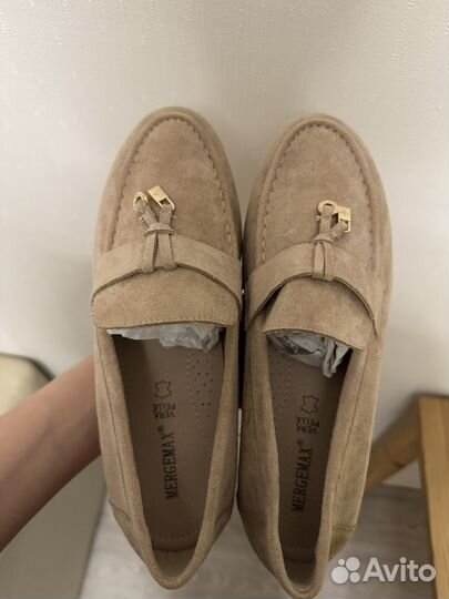 Лоферы женские