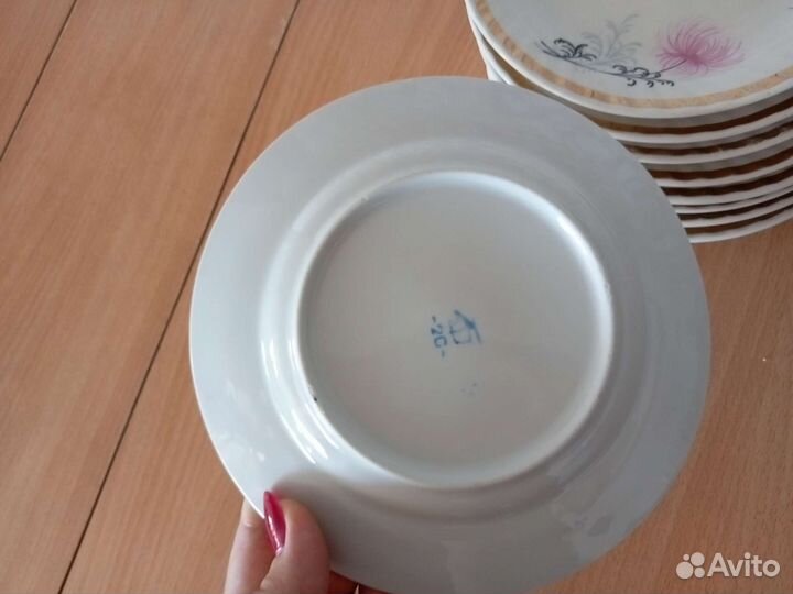 Тарелки десертные