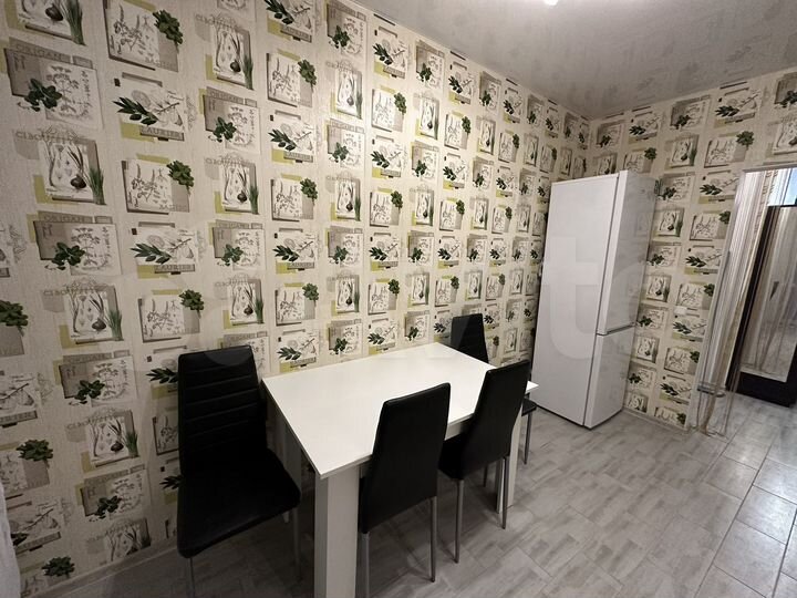 2-к. квартира, 56,8 м², 8/8 эт.