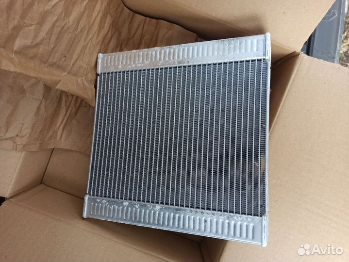 Радиатор охлаждения BMW M5 F90 G30 G32 GT G11