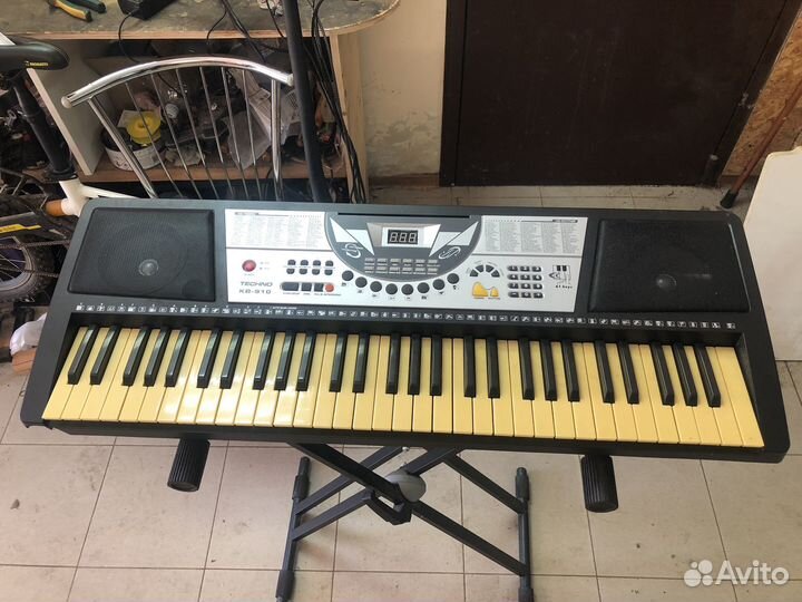 Синтезатор Techno KB-910