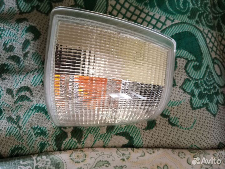 Поворотник вольво 850