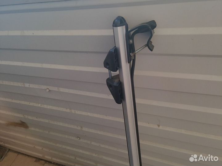 Багажник на крышу автомобиля универсальный