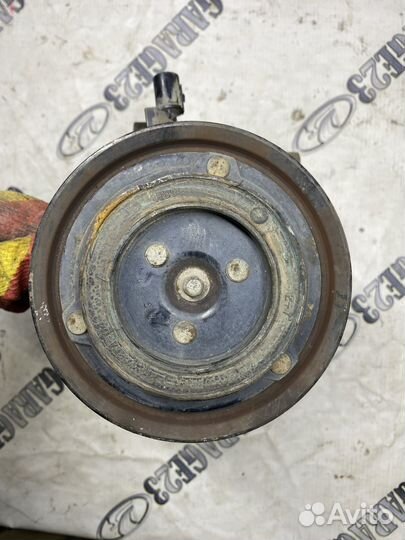 Компрессор кондиционера Hyundai Elantra